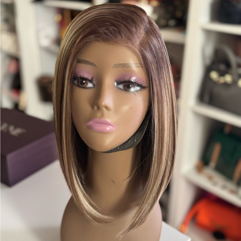 Stylish Brown and Blonde Wig